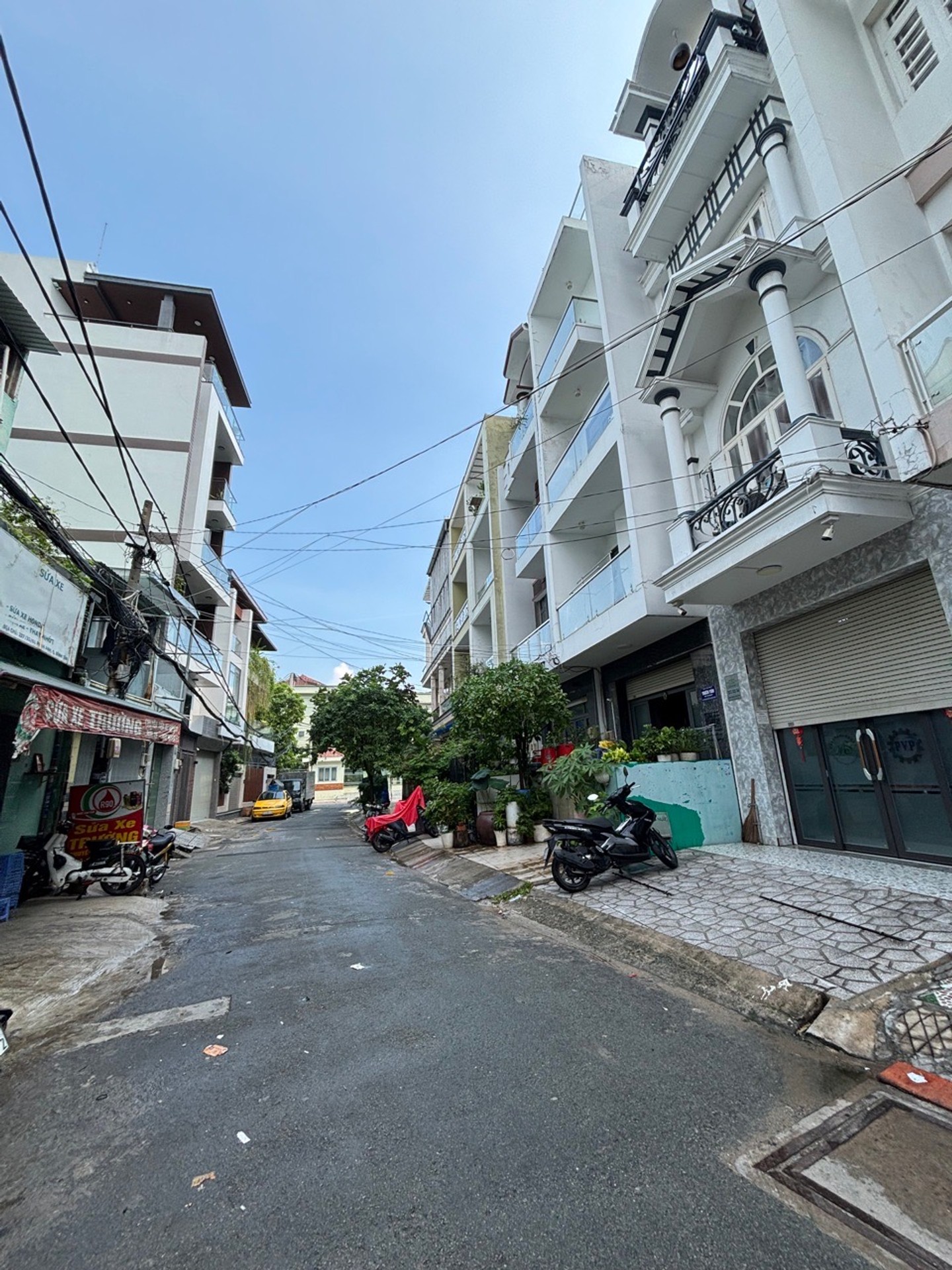 Nhà mới HXH Hòa Bình, thông ra Phan Anh, 57m2, 3 tầng, 4PN,full Nội thất, 7.4 tỷ