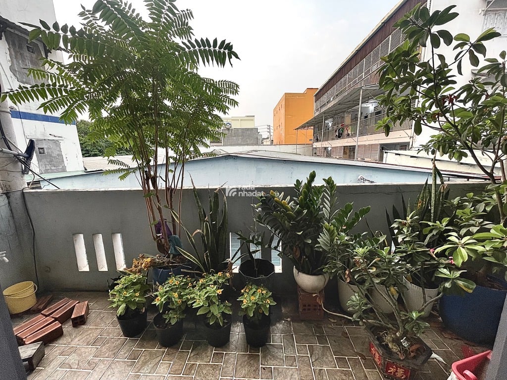 HẺM XE HƠI THẲNG TRỤC SÁT MẶT TIỀN, 2 TẦNG GẦN CHỢ LINH TRUNG, 4,5X14, NHỈNH 6 TỶ.