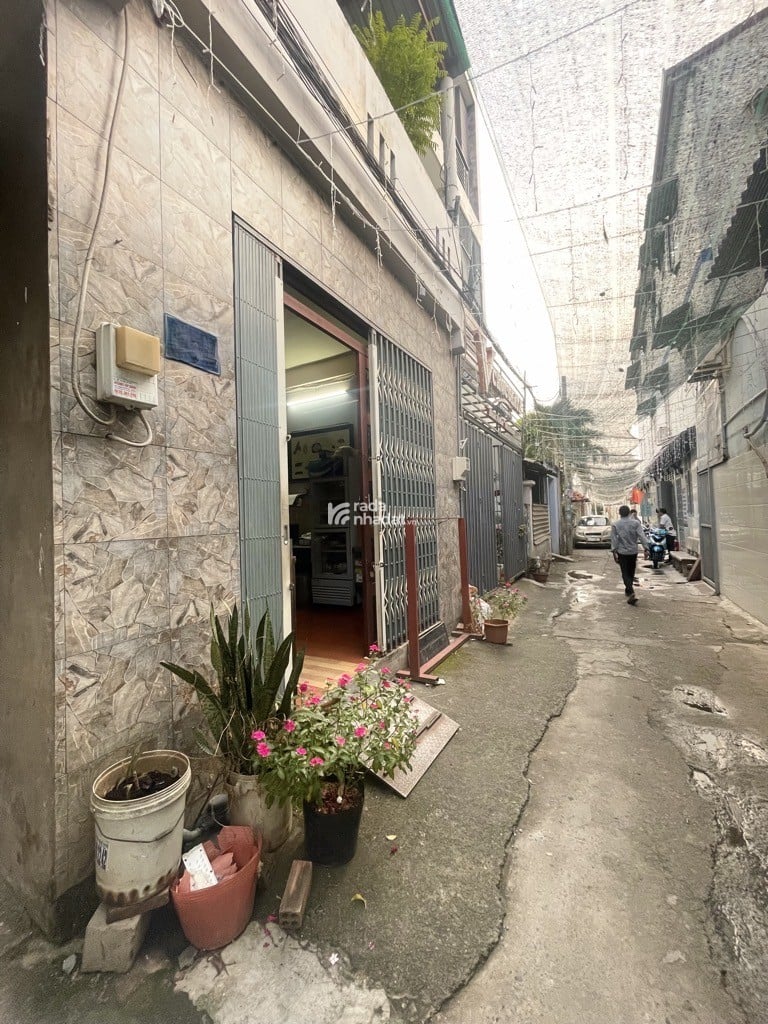 HẺM XE HƠI THẲNG TRỤC SÁT MẶT TIỀN, 2 TẦNG GẦN CHỢ LINH TRUNG, 4,5X14, NHỈNH 6 TỶ.