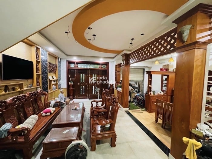  GẤP BÁN NHÀ CUỐI TÂN KỲ TÂN QUÝ BIỆT THỰ MINI DT 124m2  3 TẦNG 9,3 TỶ