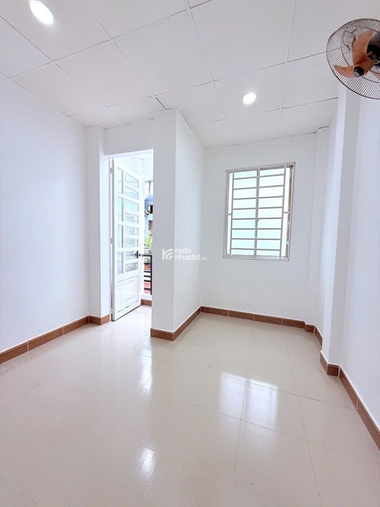 Chỉ 3.5 Tỷ có ngay nhà đẹp 3 tầng trung tâm Gò Vấp  Nguyễn Văn Khối Thông Tây Hội  