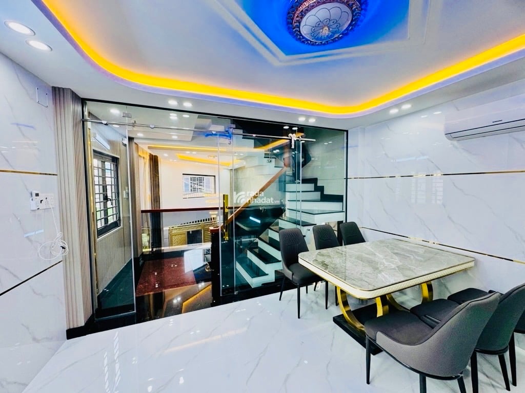 NHÀ MỚI LÔ GÓC – HXH THÔNG – 2P AEON – CHỢ TÂN HƯƠNG – 60M2 NGANG 5 – 5 TẦNG FULL NỘI THẤT CHỈ 8.X
