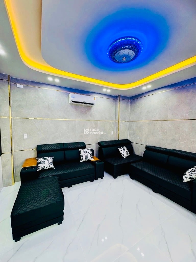 NHÀ MỚI LÔ GÓC – HXH THÔNG – 2P AEON – CHỢ TÂN HƯƠNG – 60M2 NGANG 5 – 5 TẦNG FULL NỘI THẤT CHỈ 8.X