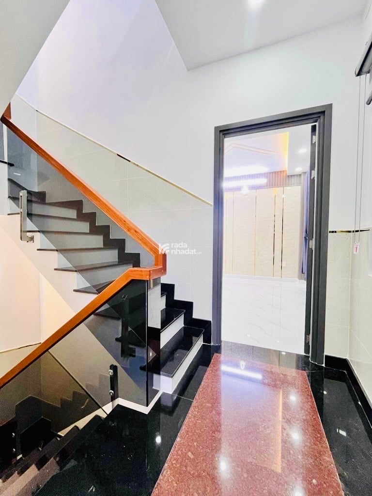 NHÀ MỚI LÔ GÓC – HXH THÔNG – 2P AEON – CHỢ TÂN HƯƠNG – 60M2 NGANG 5 – 5 TẦNG FULL NỘI THẤT CHỈ 8.X