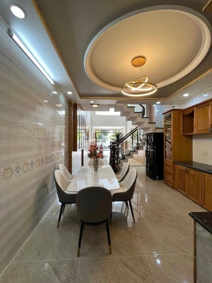 Cần tiền bán nhà Đường hoàng Hoa Thám Bình Thạnh 70m2 Giá 3ty120 