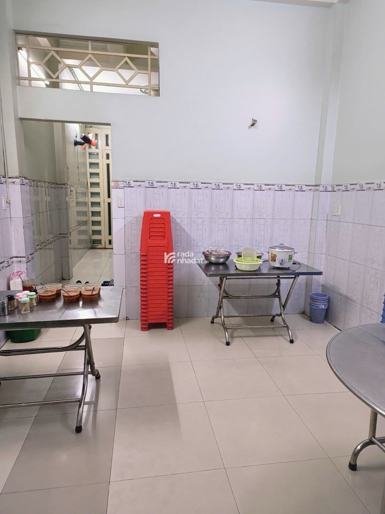 BÁN NHÀ PHAN VĂN KHOẺ QUẬN 6 60M2 3 TẦNG HẺM XE HƠI ĐỖ TRONG NHÀ CHỈ 9.5 TỶ