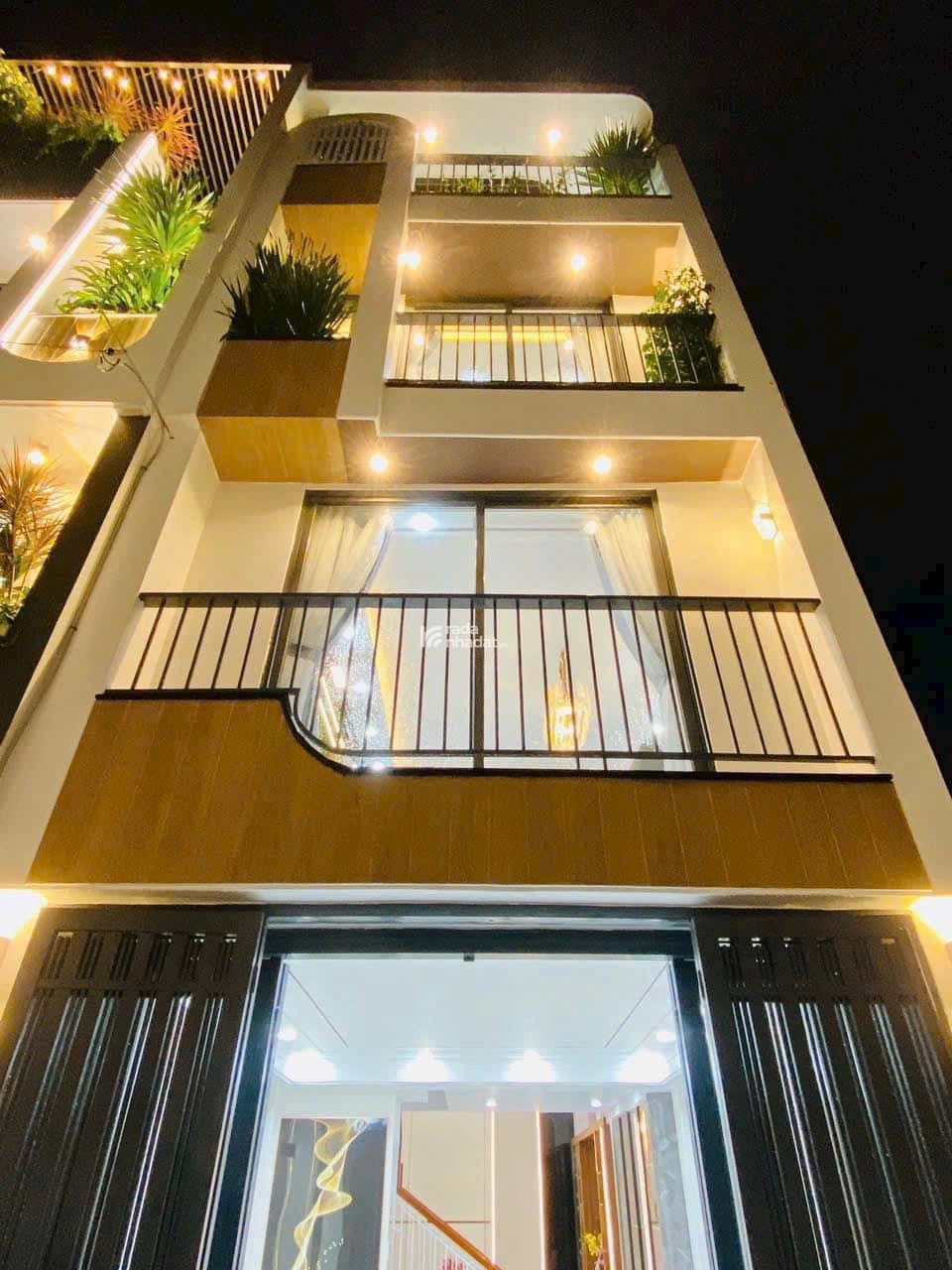 Bán nhà tặng nội thất Nguyễn Trãi P14 Q5 giá 3tỷ100tr DT 62.5m2