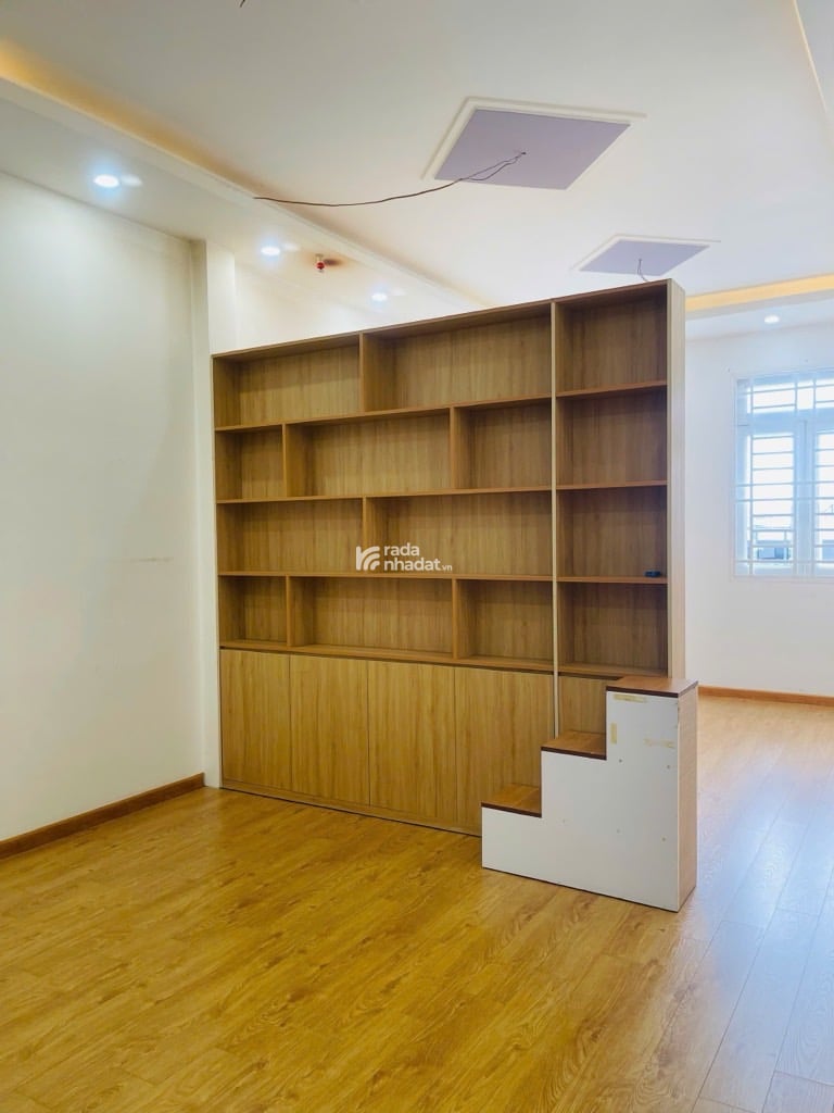 BÁN NHÀ MẶT TIỀN NGUYỄN HỚI 78M2 3 TẦNG 9.5 TỶ SÁT BẾN XE MIỀN TÂY TÊN LỬA, BV TRIỀU AN