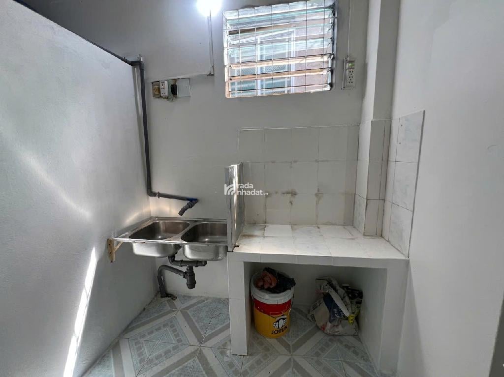 BÁN NHÀ LÒ GỐM 25M2 2.4 TỶ LÔ GÓC 3 MẶT THOÁNG SỔ HỒNG RIÊNG QUẬN 6