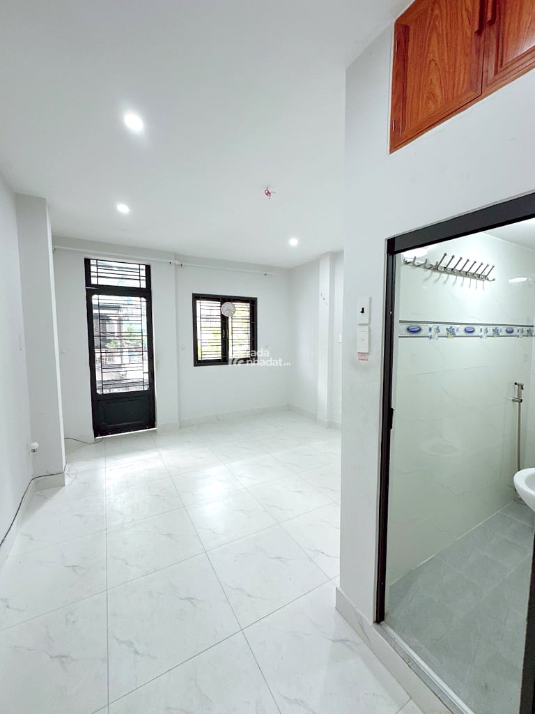 Mặt tiền kinh doanh đường đô đốc long 3 lầu 4x8M giá chỉ 5,85 tỉ