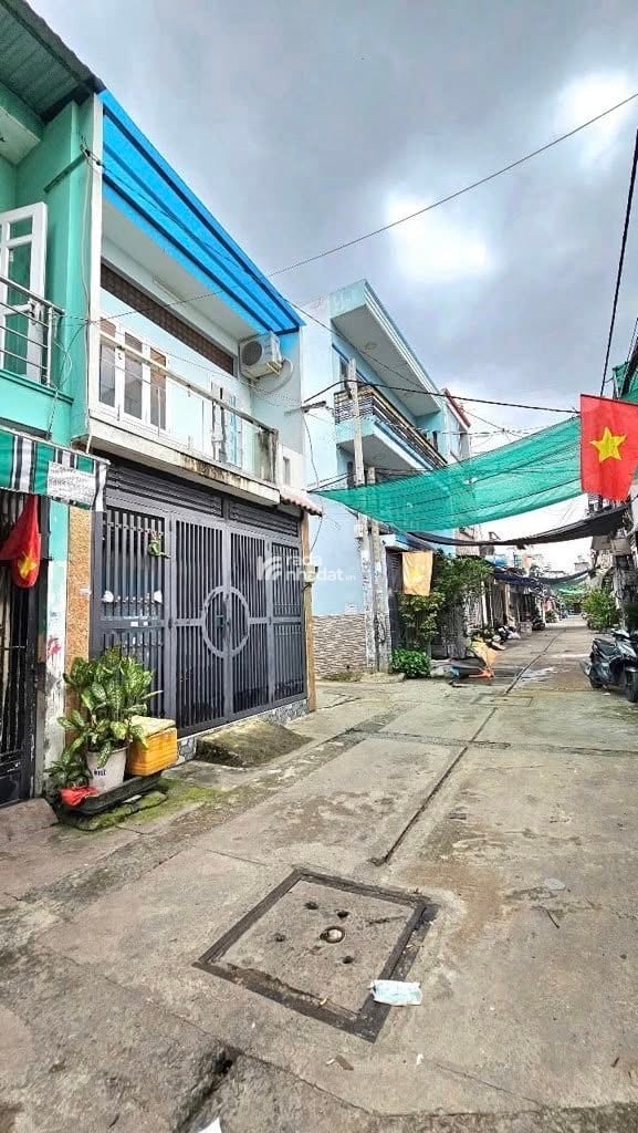 NHÀ GÓC 2 MẶT TIỀN HẺM ĐƯỜNG SỐ 3. VỊ TRÍ CỰC ĐẸP -  CẠNH BÌNH LONG - GIÁP TÂN PHÚ-CHỈ 3.65 TỈ TL