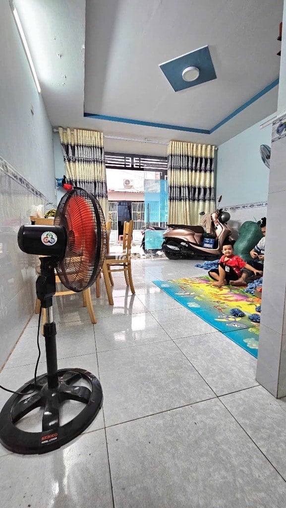 NHÀ GÓC 2 MẶT TIỀN HẺM ĐƯỜNG SỐ 3. VỊ TRÍ CỰC ĐẸP -  CẠNH BÌNH LONG - GIÁP TÂN PHÚ-CHỈ 3.65 TỈ TL