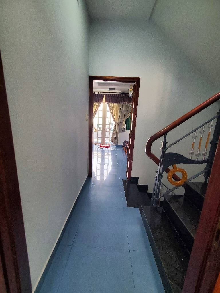 HẺM XE TẢI THÔNG -SÁT MẶT TIỀN VĂN THÂN- P.8- Q.6- DT: 5.2*12M- 8 TỶ 7