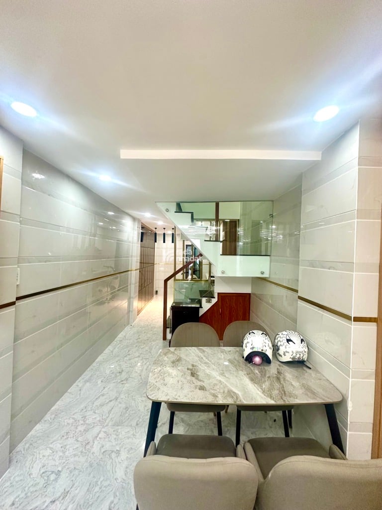 TRUNG TÂM QUẬN 11 - HỒNG BÀNG - 3 THÁNG  2 - NHÀ MỚI ĐẸP 2 TẦNG - TẶNG FULL NỘI THẤT - 20M RA HXH