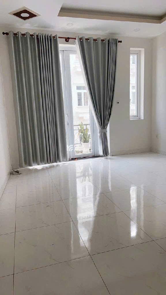 BÁN GẤP NHÀ SIÊU NGON - HXH - PHƯỜNG 15 - TÂN BÌNH - DTSD 62M2 - 5 TẦNG - GIÁ BÁN 7 TỎI 550
