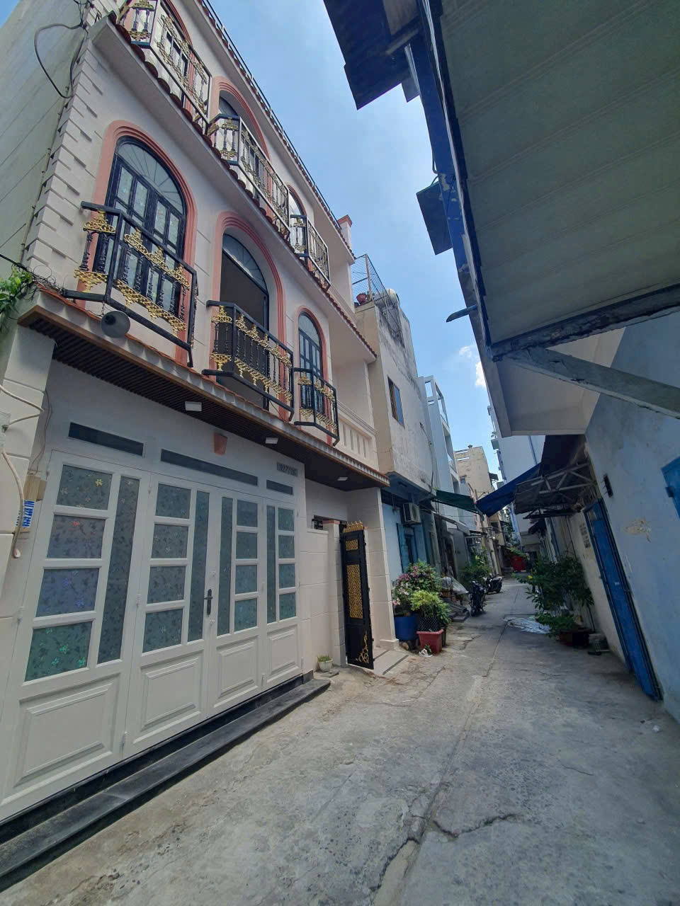 SIÊU PHẨM LÊN SÓNG Q11 GIÁ CHỈ 3,6 TỶ Lãnh Binh Thăng 1t 2l 3pn 3wc shr