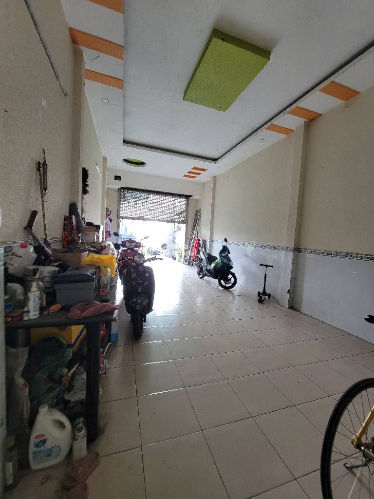 BÁN NHÀ QUỐC LỘ 1A 186M2 8.X TỶ 8X24M HẺM XE HƠI 6M BÌNH TÂN