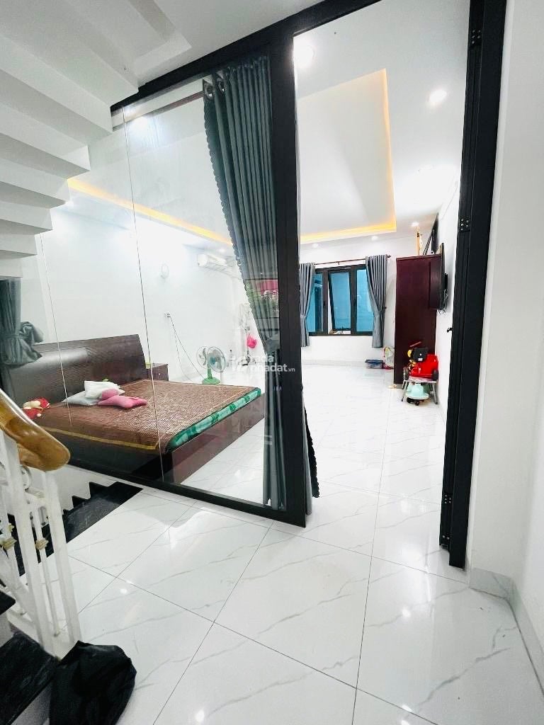 Bán Nhà MT Tỉnh Lộ 10 84m2 2 Lầu Chỉ 8 Tỷ 