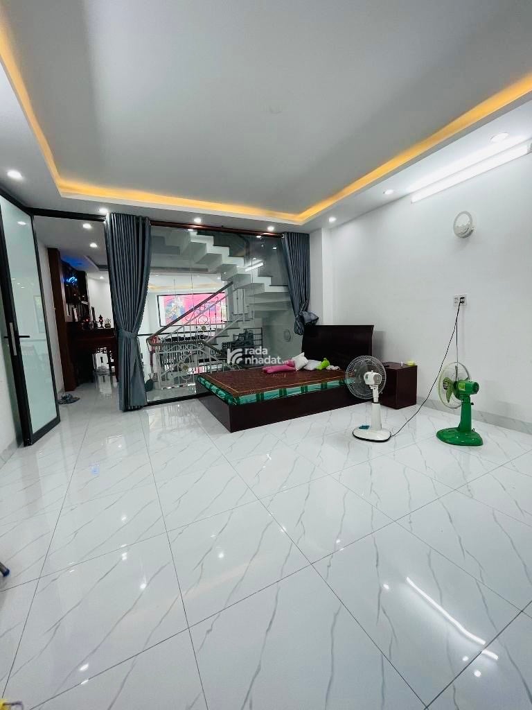 Bán Nhà MT Tỉnh Lộ 10 84m2 2 Lầu Chỉ 8 Tỷ 