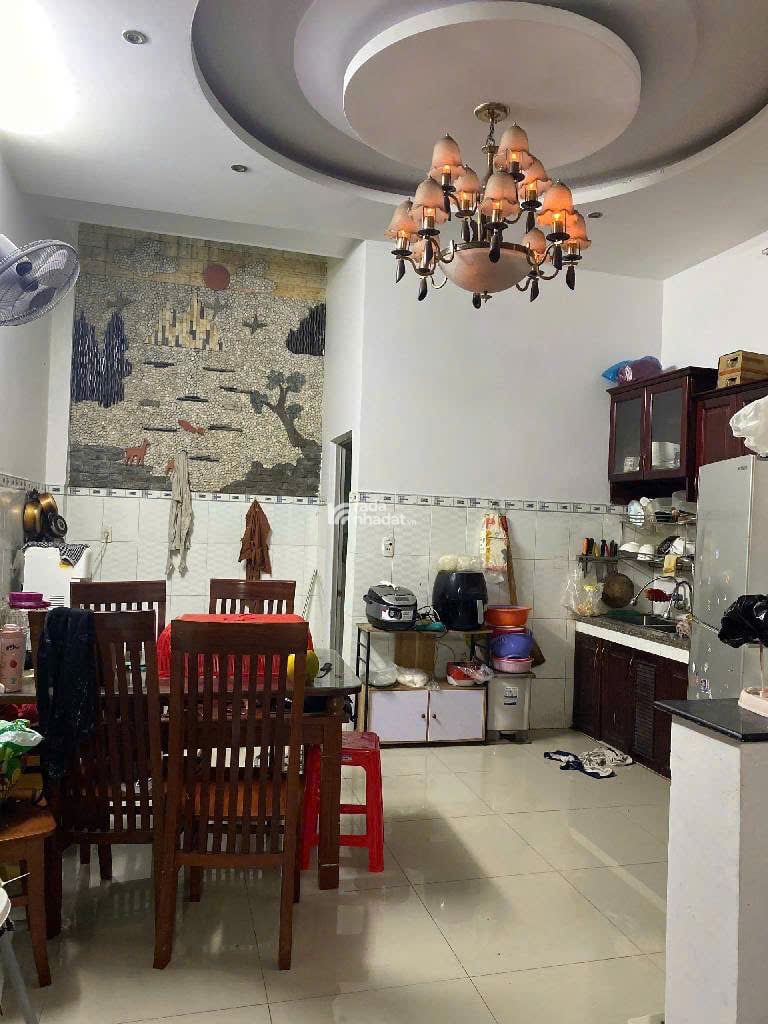 NHÀ CẦN BÁN GỒM 1 TRỆT 2 LẦU -THỚI AN 13 P THỚI AN Q12 GIÁ HƠN 5 TỶ XÍU