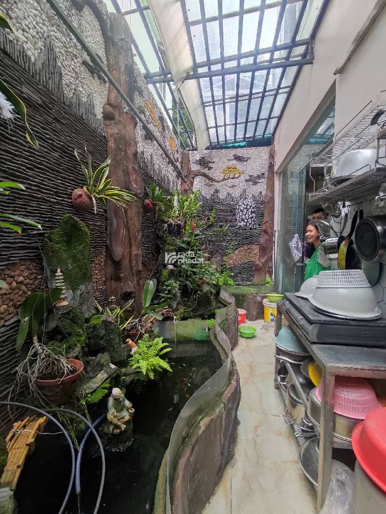 BIỆT THỰ CÓ HẦM - ĐƯỜNG SỐ 46 TÂN PHONG, QUẬN 7-DIỆN TÍCH 7 X 18M- GIÁ 28 TỶ