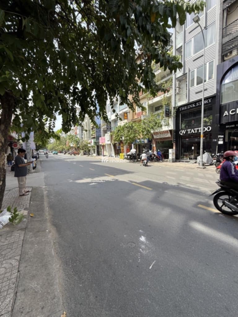 NHÀ 3 TẦNG, KHU BIỆT THỰ NGUYỄN CHÍ THANH, P.9, Q5, GẦN QUẬN 1, QUẬN 10, DT 135M2, NGANG 9M, 35T  