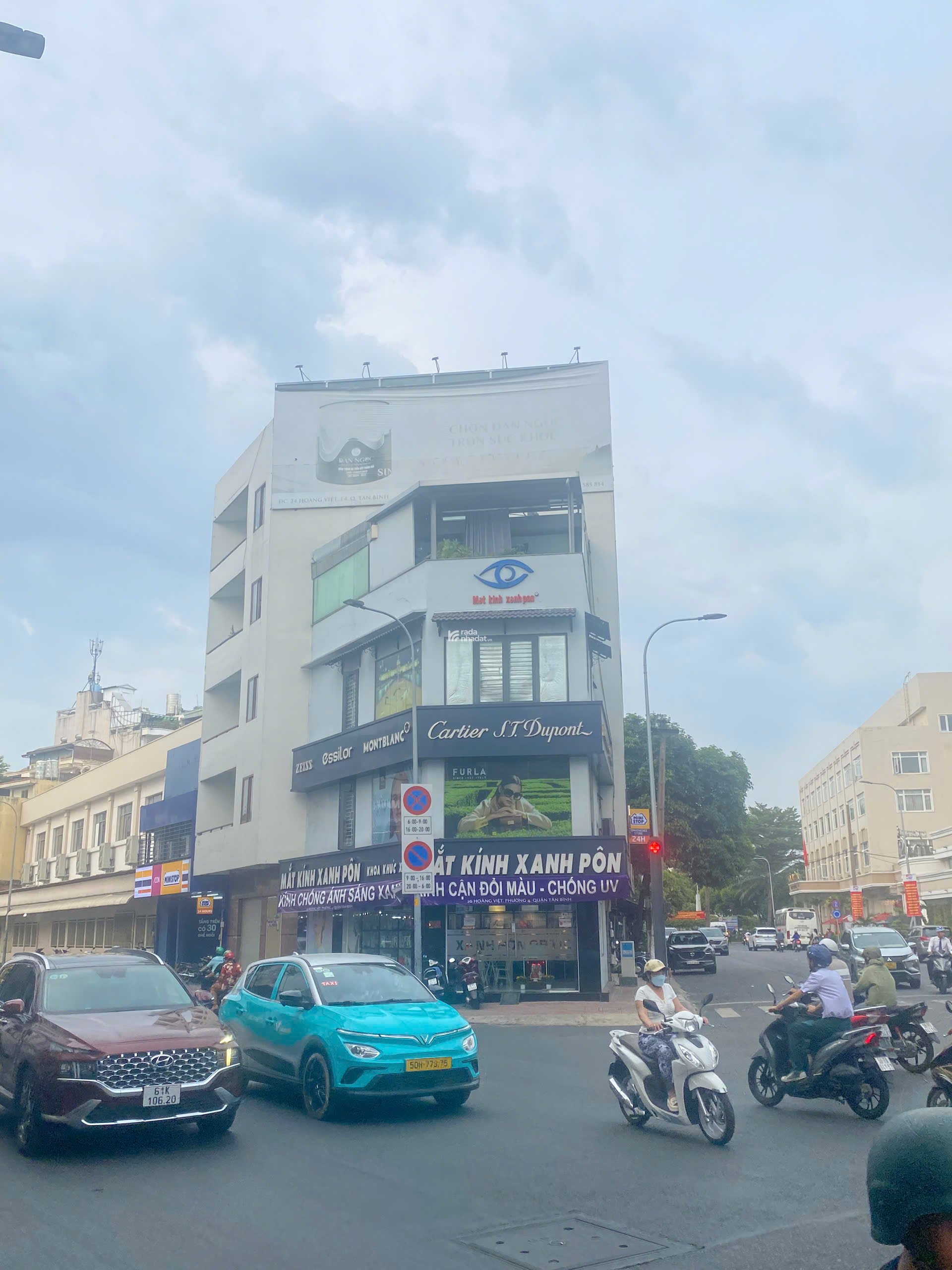 Góc 2MT đường ÚT TỊCH Phường 4 Q.TB. DT ngang 9 dài 9m trệt 2 lầu st, giá 20 tỷ có hđ thuê 50tr