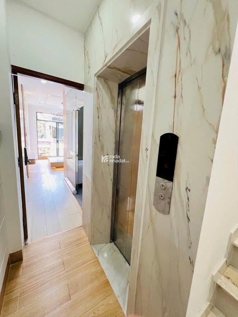 QUẬN 3 - CMT8 - 36m2 - 3 Tầng - Hẻm xe hơi - 8.xx TỶ (x nhỏ)