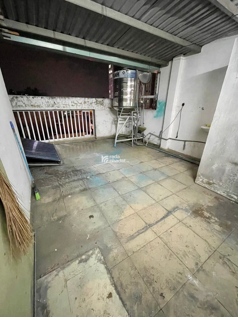 BÁN NHÀ QUẬN 6 50M2 6.X TỶ 3 TẦNG 6 PHÒNG NGỦ HẺM XE HƠI CHỈ SÁT MẶT TIỀN KẾ BÊN SUMMER SQUARE