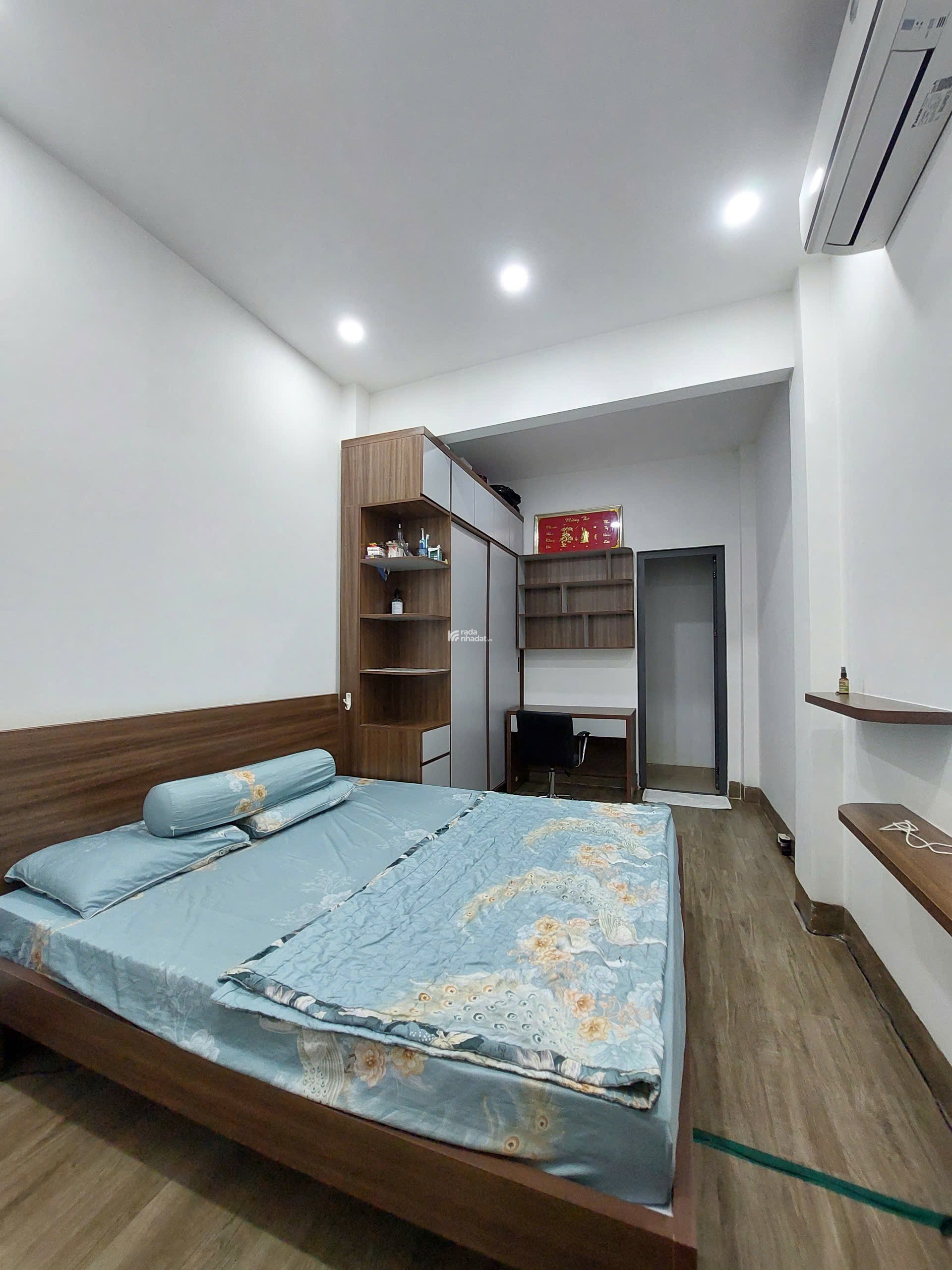 BÁN NHÀ HẺM DÀI - THÀNH THÁI P14 Q10 - TRỆT 3 LẦU - GIÁ CHỈ 14.8 TỶ