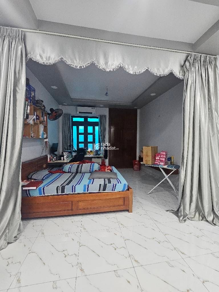 bán nhà. mặt tiền  gần lê trọng tấn phạm đăng giảng