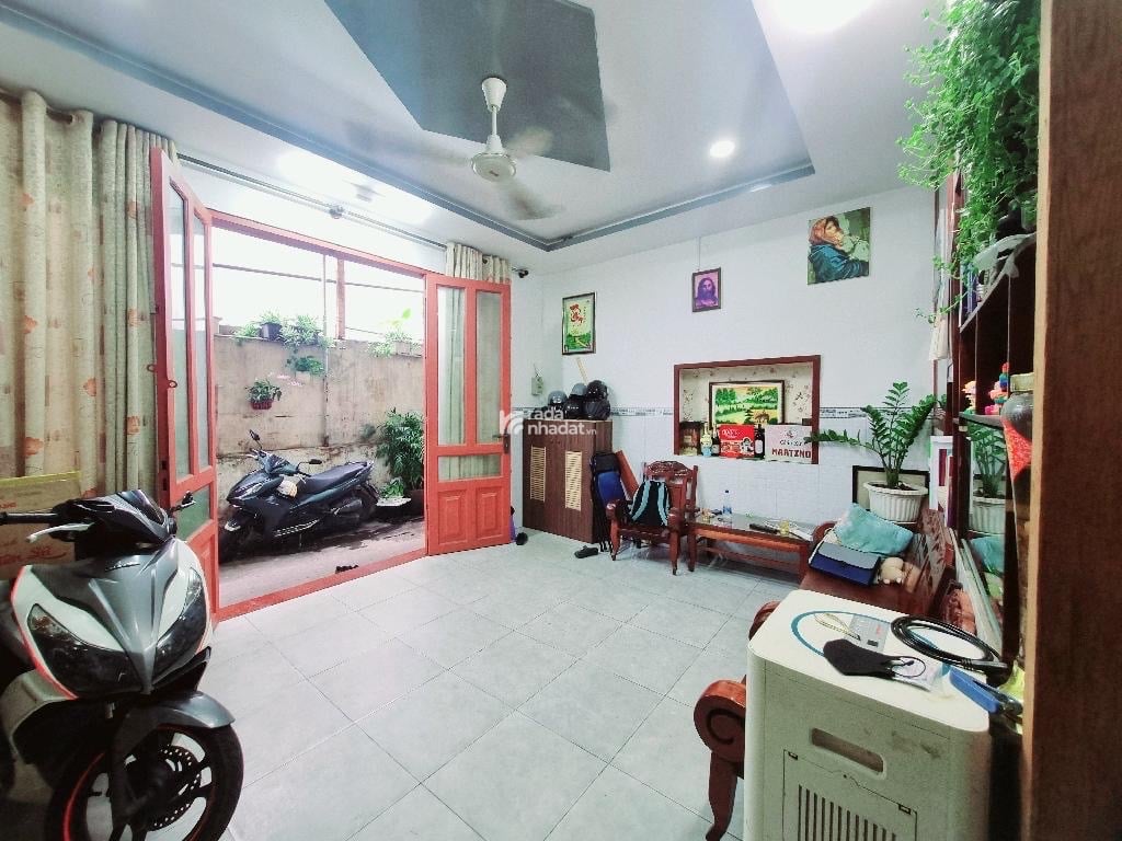 Bán Nhà 1/ Nguyễn Ngọc Nhựt Ngay Nhà Thờ Tân Hương Tân Phú - 42M2 - N5,2x8 - 2 Tầng - 2PN 