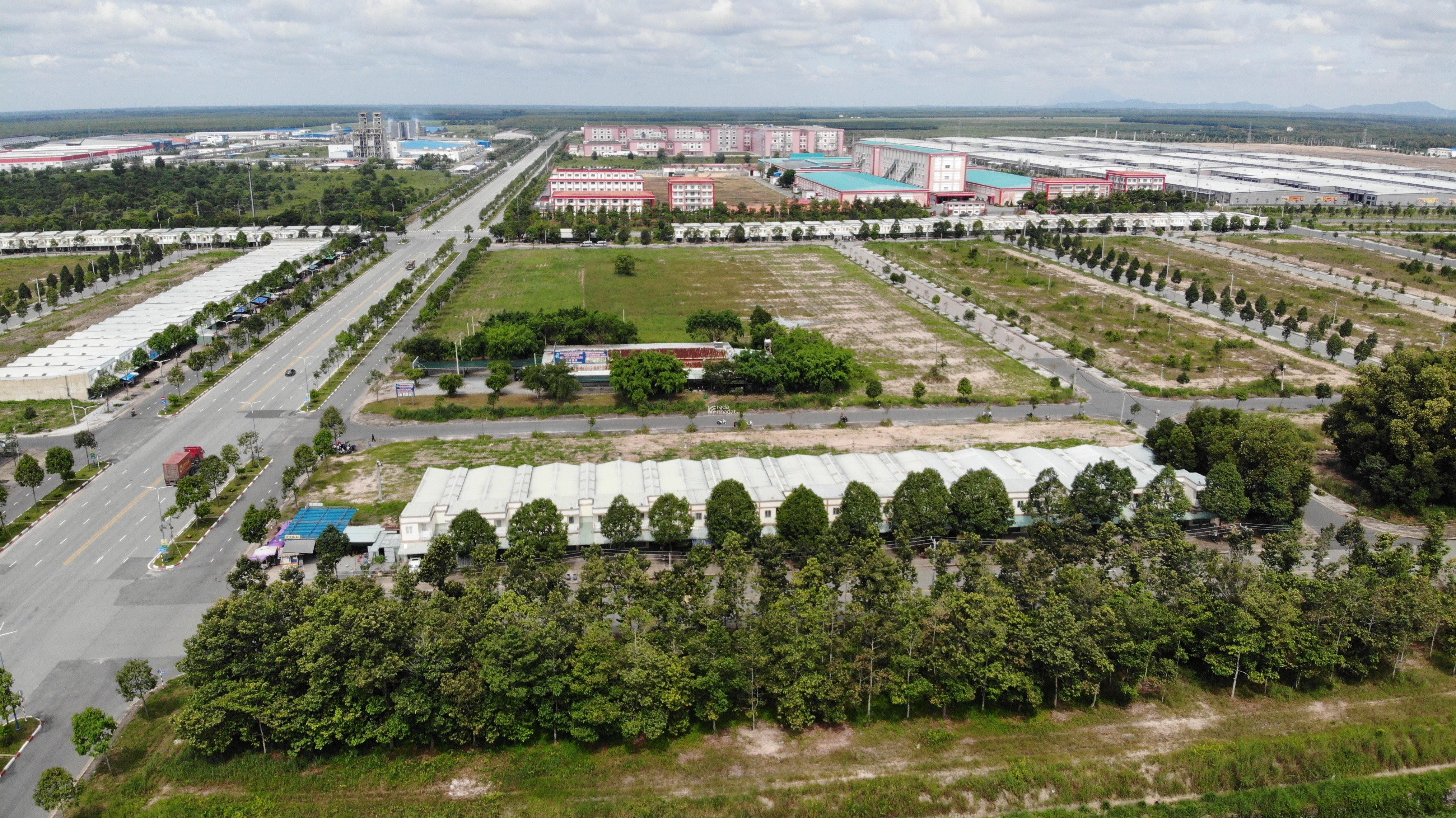 Mặt tiền đường D7 Trung tâm KCN Bàu Bàng