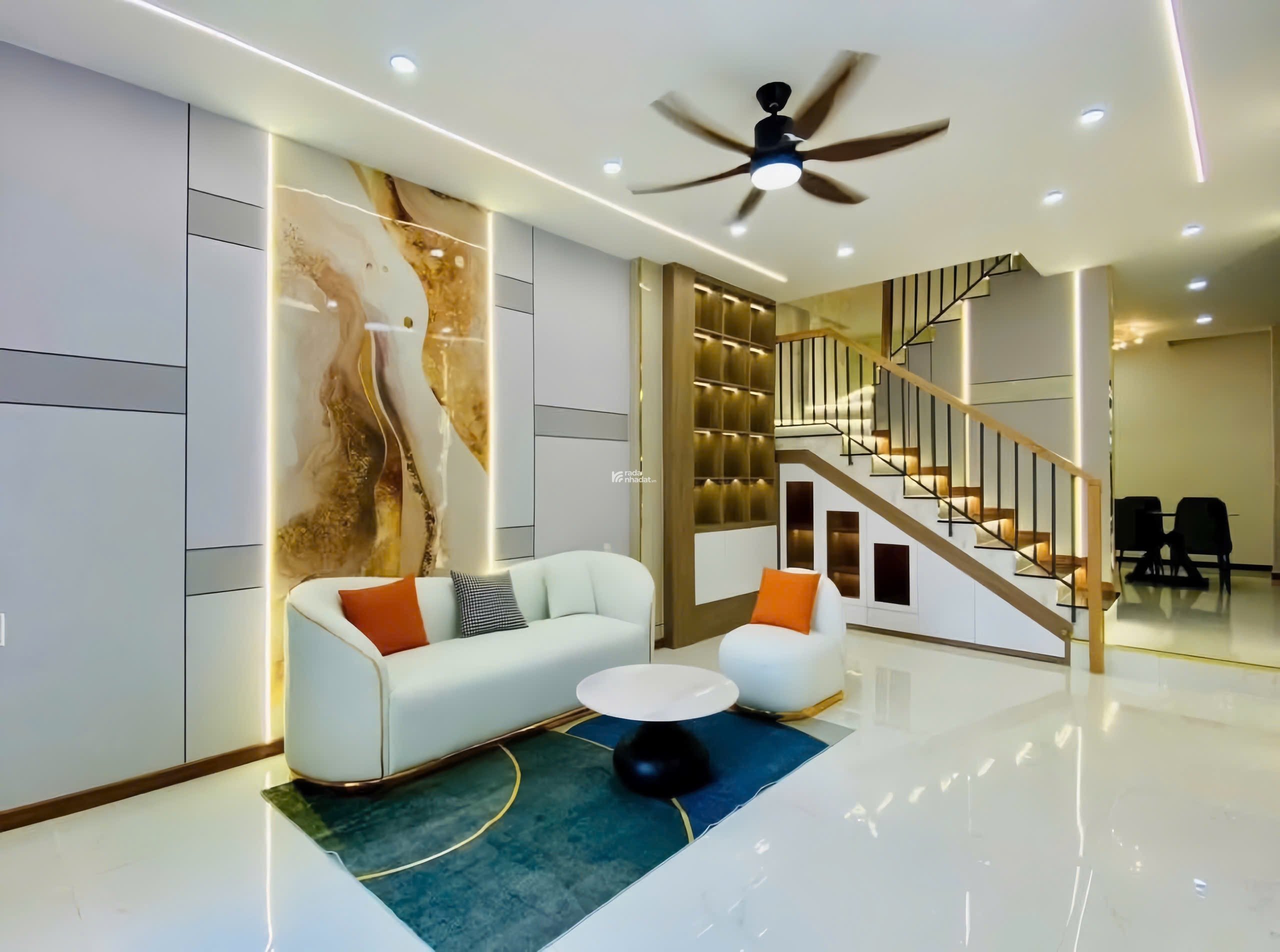 Xoay vốn cần bán gấp nhà Tôn Thất Thuyết Quận 4, SHR hoàn công đủ 60m2 full thổ cư giá 3 tỷ 550 TL