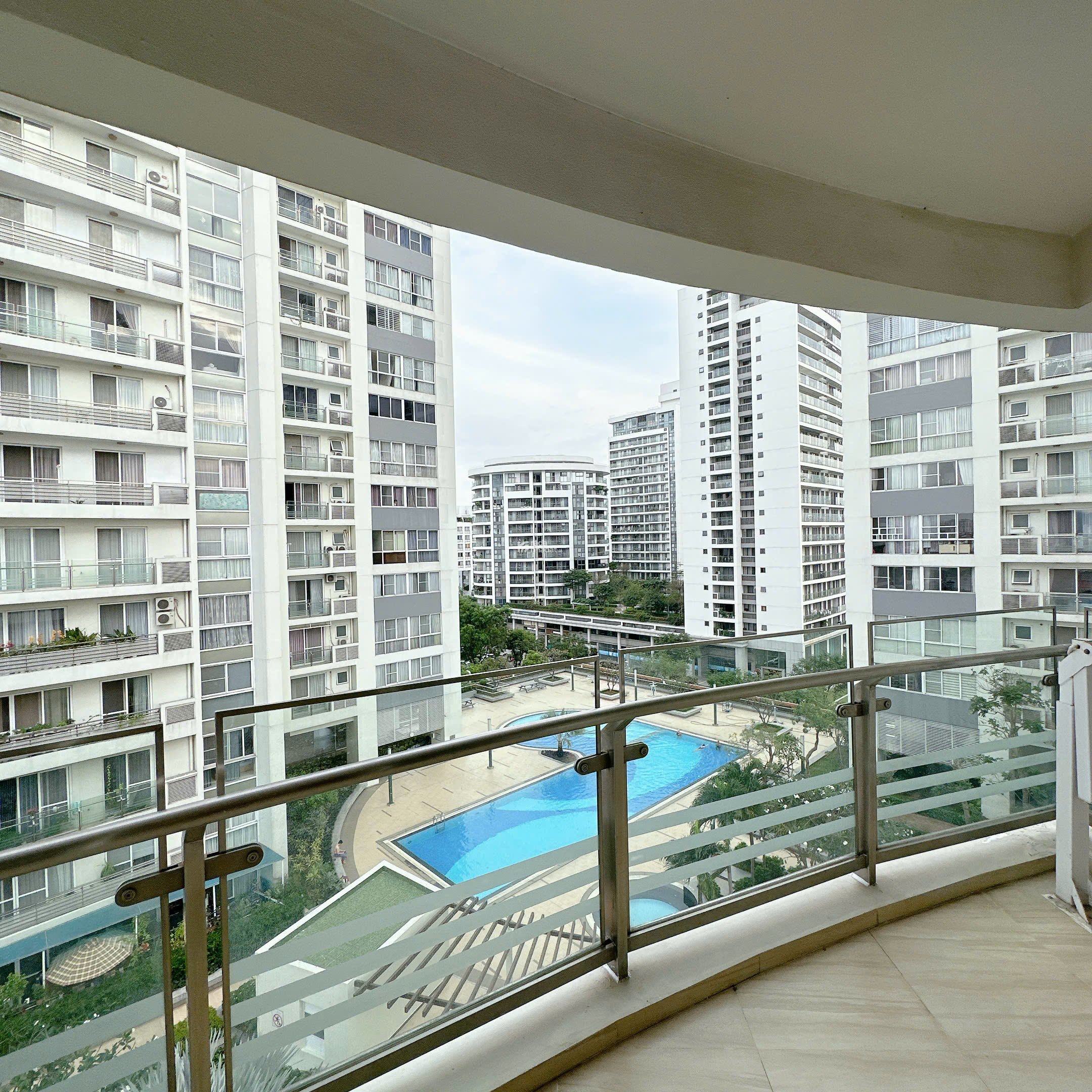 Cho thuê căn hộ River Park Premier Phú Mỹ Hưng-Quận 7- TP HCM- nhà đẹp, giá rẻ full nội thất