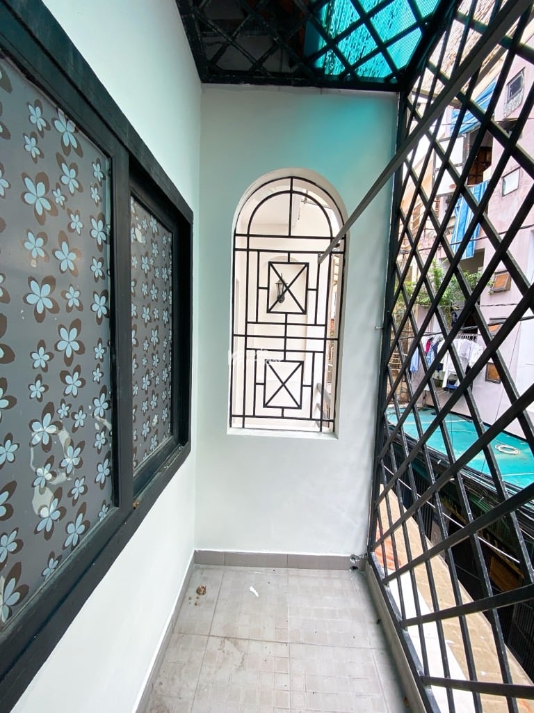 NHÀ THIẾT KẾ_GẦN DƯƠNG BÁ TRẠC_QUẬN 8_44m_3 TẦNG_4PN_NHỈNH 5 TỶ