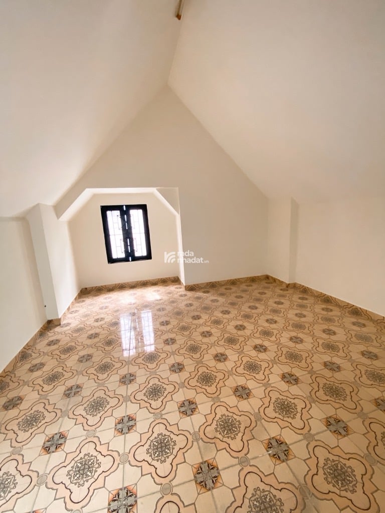 NHÀ THIẾT KẾ_GẦN DƯƠNG BÁ TRẠC_QUẬN 8_44m_3 TẦNG_4PN_NHỈNH 5 TỶ