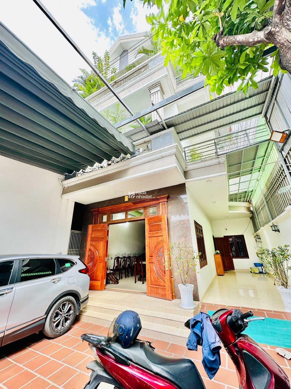 BIỆT THỰ 3 TẦNG NGAY CHỢ ĐOÀN THỊ KIA - 239M2 - TP DĨ AN BD - CHỈ NHỈNH 8 TỶ X