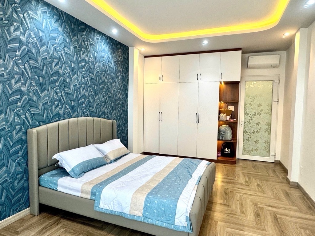 LÊ HỒNG PHONG - QUẬN 10 - NHÀ MỚI ĐẸP LUNG LINH - TẶNG NỘI THẤT CAO CẤP - XÁCH VA LI VÀO Ở NGAY. 
