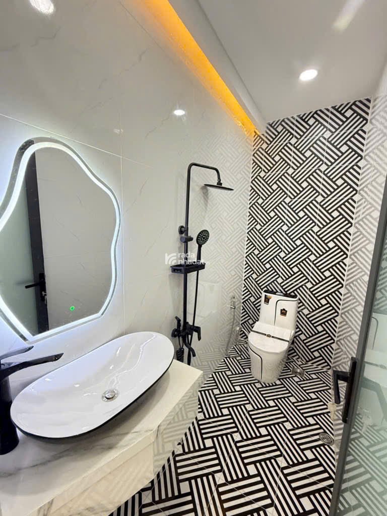 Huỳnh Tấn Phát; 4x12m; nhà đẹp 2 tầng tìm chủ mới; KDC hiện hữu; vào ở ngay