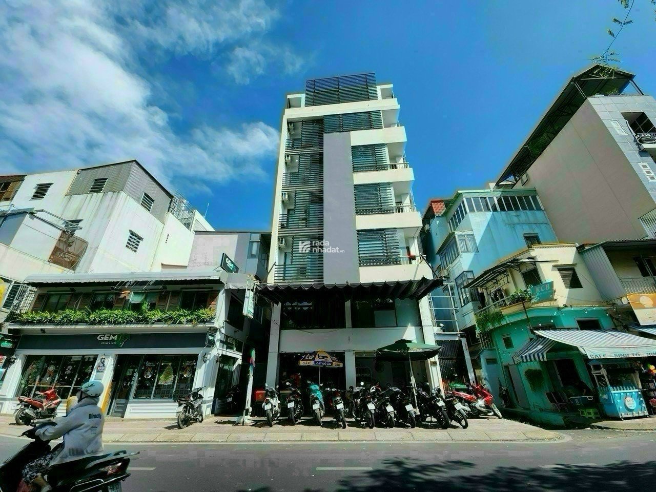 Bán Nhà MT Tân Sơn Nhì -Q.Tân Phú -4.5x25m -Nhà 4 tầng -hđt :150tr -Giá 23 tỷ