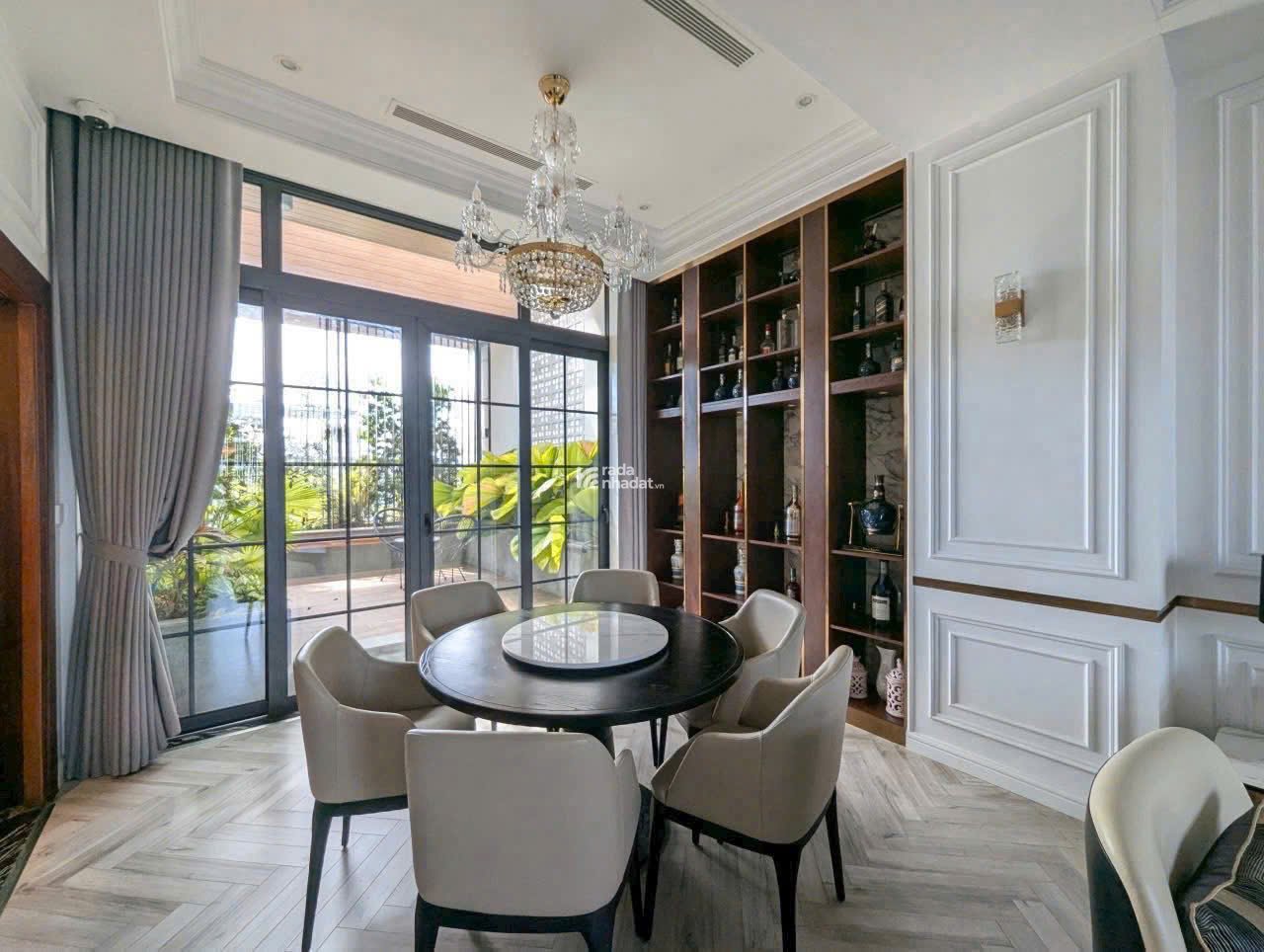70 tỷ! Bán nhà khu Compound Vip Đ. Nguyễn Trọng Tuyển, Q. TB  8x20m  hầm 4 tầng.
