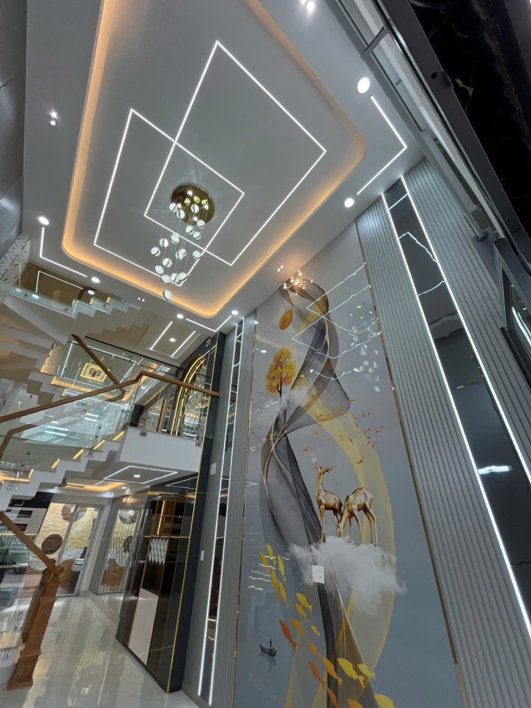 HẺM XE HƠI - NGAY NGÃ TƯ 4 XÃ - HƯƠNG LỘ 2 - GIÁP TÂN PHÚ - NHÀ MỚI ĐẸP 5 TẦNG - 56M2 -