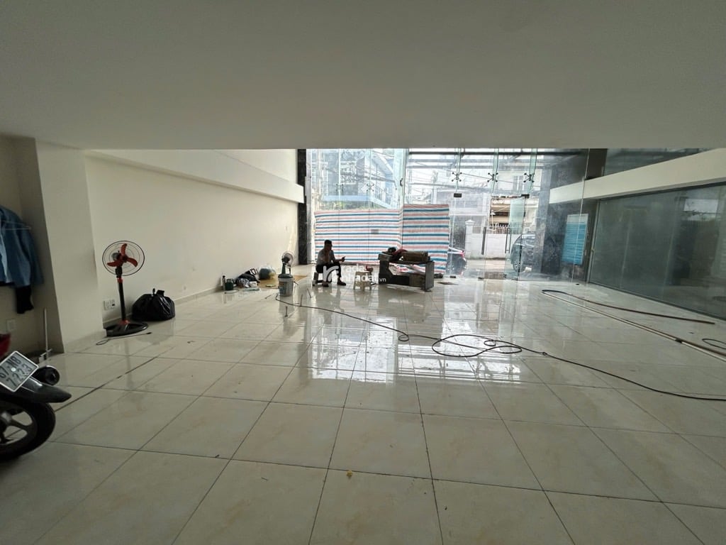 NHÀ VĂN PHÒNG 6 TẦNG - HẺM XE HƠI THÔNG 8m - XE HƠI ĐẬU TRONG HẦM - THUẬN TIỆN MỞ VĂN PHÒNG CTY