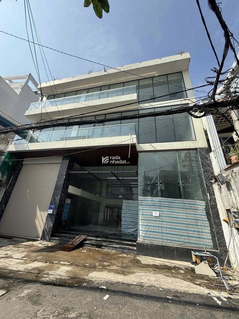 NHÀ VĂN PHÒNG 6 TẦNG - HẺM XE HƠI THÔNG 8m - XE HƠI ĐẬU TRONG HẦM - THUẬN TIỆN MỞ VĂN PHÒNG CTY