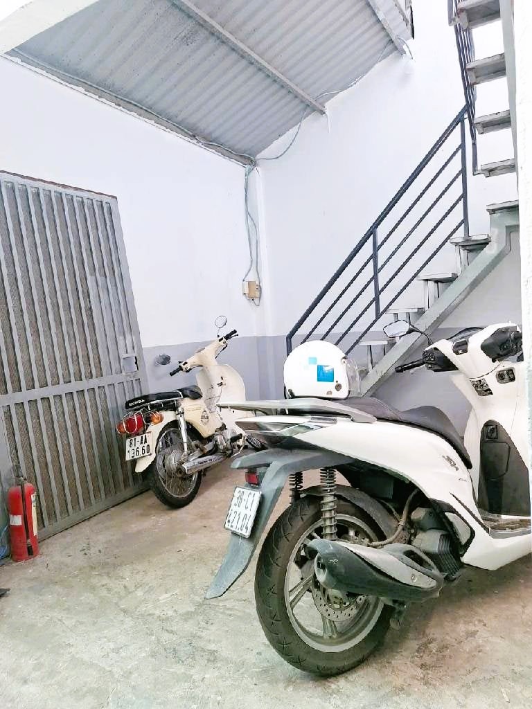 CHỈ 7 TỶ HƠN, CÓ NGAY DÃY TRỌ 2 TẦNG, THU NHẬP ĐỀU 180TR/NĂM, ĐƯỜNG Ô TÔ TRÁNH, Ở NGAY