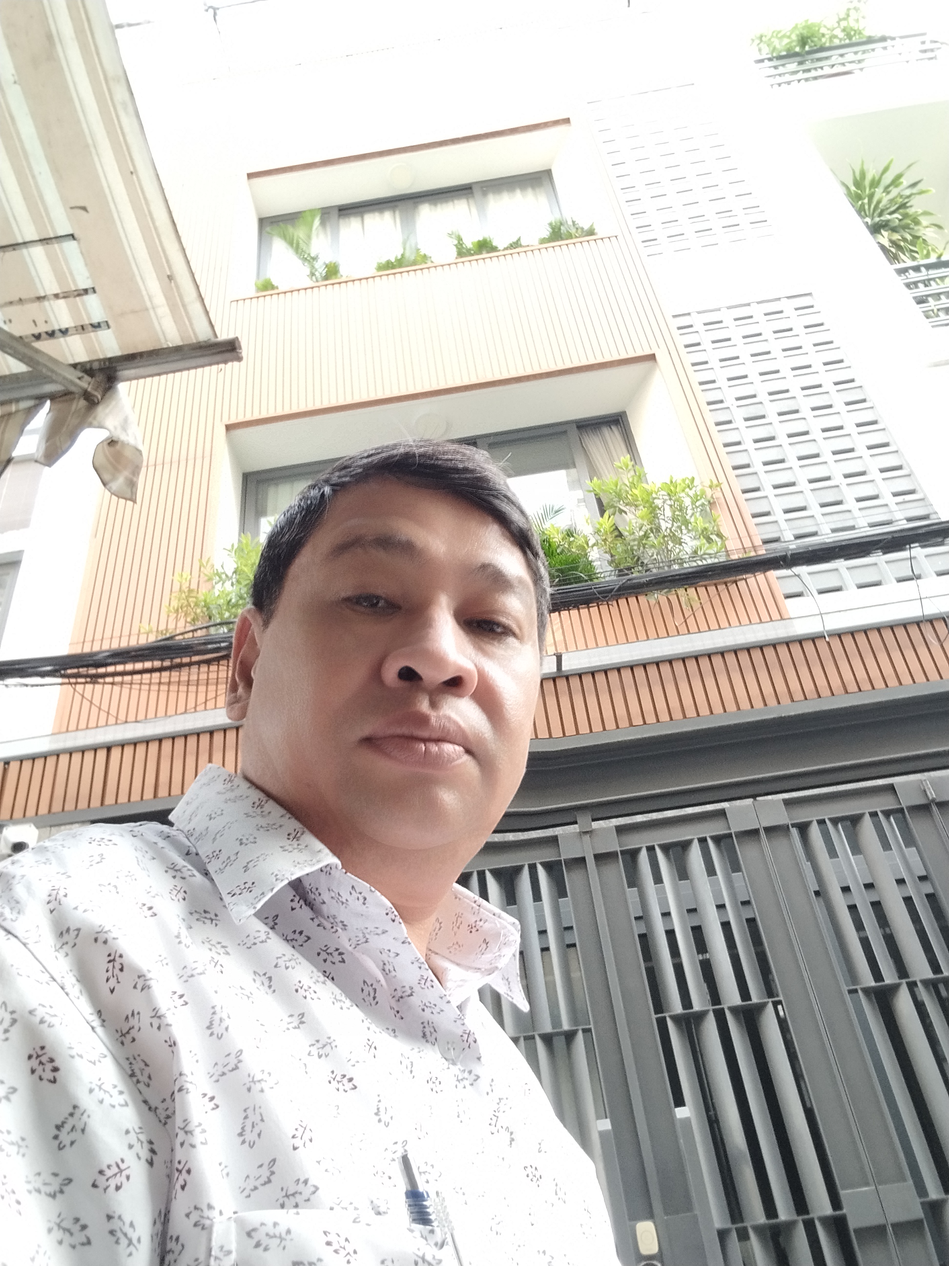 NHÀ 4 TẦNG - 84M2 - NGANG 5M - CÓ THANG MÁY- 4PN KHÉP KÍN - HẺM THÔNG Ô TÔ - GẦN GA T3