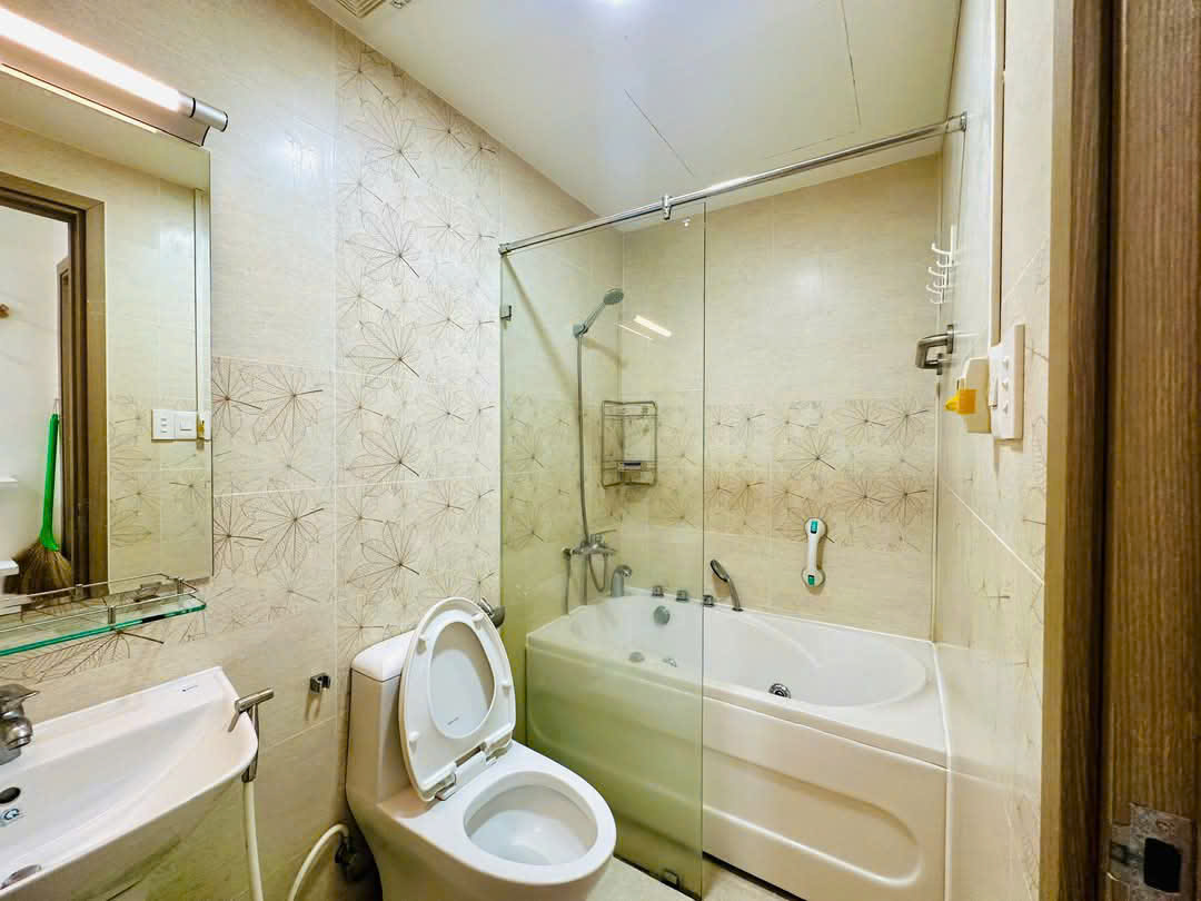 QUẬN 4- RIVA PARK - 82m2 - 2PN 2WC - BỒN TẮM - TẦNG CAO - VIEW SÔNG 