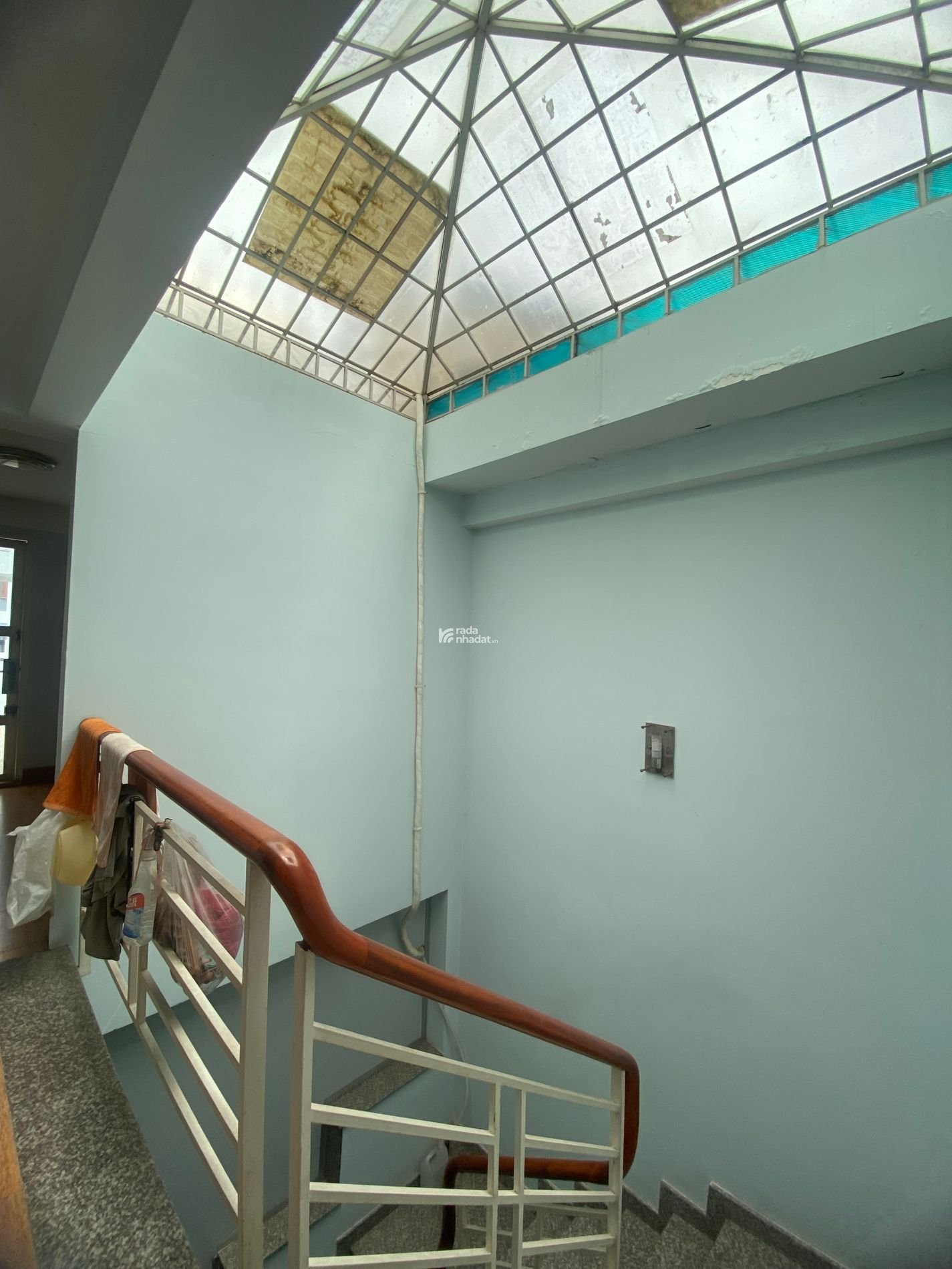 Bán nhà mặt tiền Lê Quốc Trinh, 70m2, 4 tầng, chỉ 8.5 tỷ TL