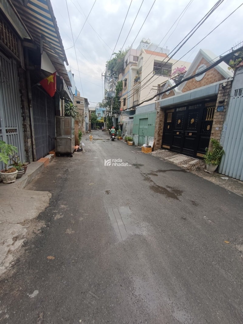 Bán nhà hẻm 6m Khuông Việt-sổ vuông-gần chợ Phú Bình-chỉ 6 tỷ hơn